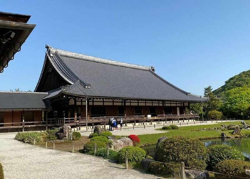 Arashiyama 3-Hour UNESCO Site & Monkey Park Tour - What a guide adds to the outing