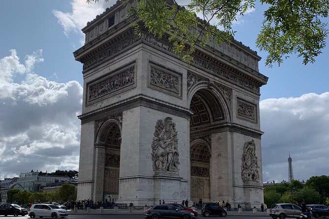 Arc De Triomphe and the Champs-Elysees Discovery Private Tour - Tour Highlights
