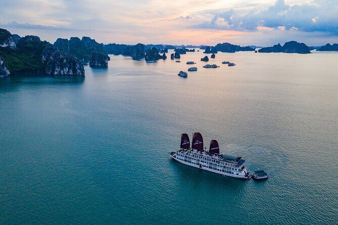 Arcady Boutique Cruise Halong Bay  2D1N Tour from Hanoi - The Comfort and Charm of the Arcady Boutique Cruise