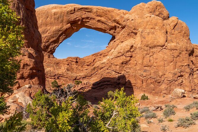Arches National Park Half Day Tour - Transportation & Group Size