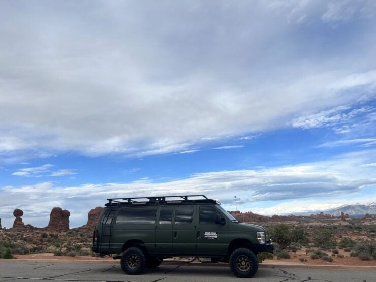 Arches National Park: Sunset Pavement Van Tour - Activity Details