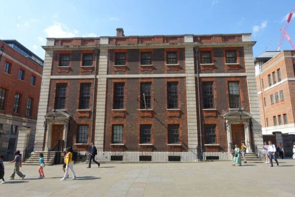 Architecture of London: A Self-Guided Audio Tour - Common Questions