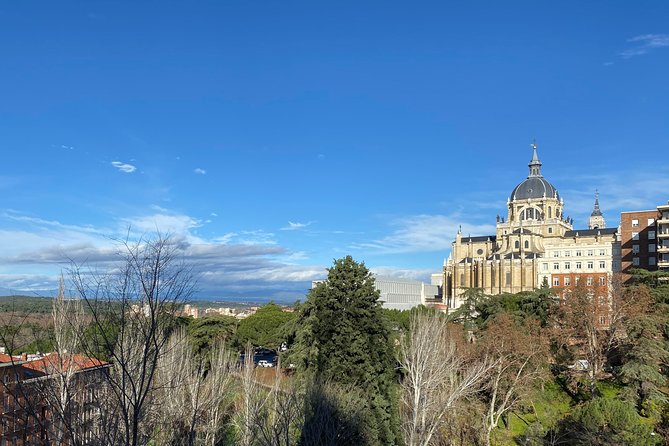 Architecture Tour Old Madrid, From the Arabs to the Borbons, Trough the Austrias - Common Questions