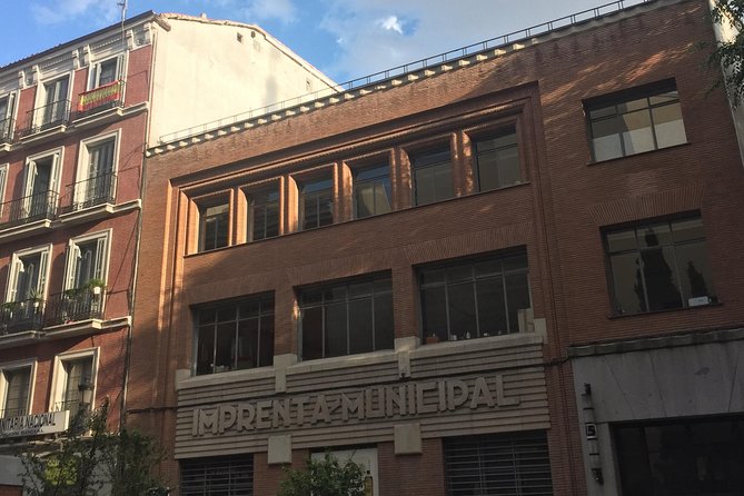 Architour Through Lavapiés and Rastro With an Architect - An Architects Guide to Lavapiés and Rastro