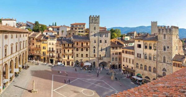 Arezzo: Guided Walking Tour With Basilica of San Francesco - The Sum Up