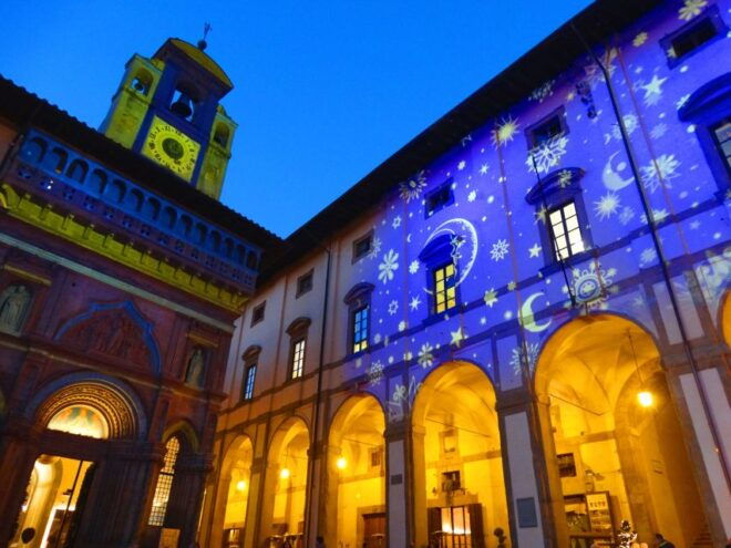Arezzo: Guided Walking Tour With Piazza Grande - Full Description