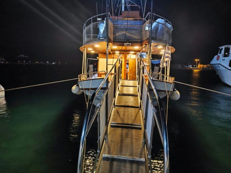 Argostoli: Daily Cruise With Food & Drinks Around Kefalonia - Good To Know