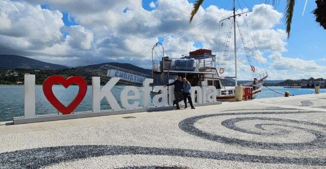 Argostoli: Daily Cruise With Food & Drinks Around Kefalonia - Features and Itinerary