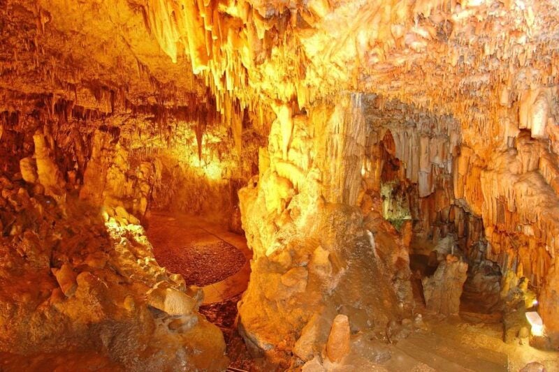 Argostoli: Melissani & Drogarati Cave Tour with Wine Tasting - Why This Tour Offers Great Value