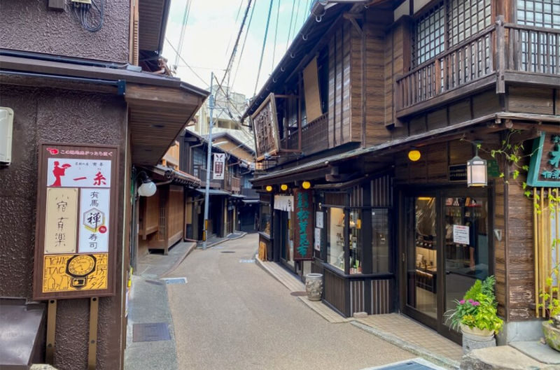 Arima Onsen & Kitano Ijinkan & Mt. Rokko Night View Day Tour (Late Departure) - Arima Onsen: a soak or a short old-town walk