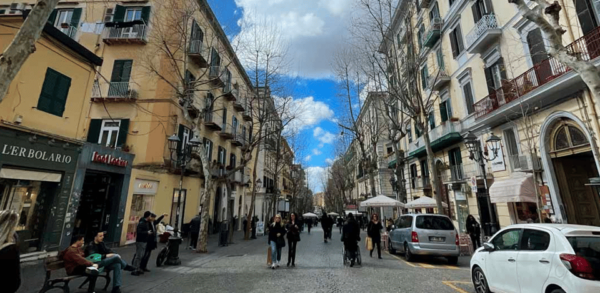 Aristocratic Naples:"In" Neighborhoods Vomero and Chiaia - Luxury Shopping on Via Chiaia