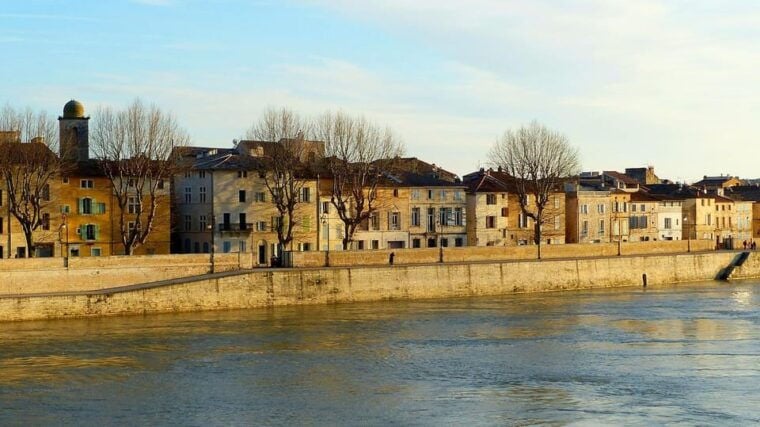 Arles Private Tour - Art/History and Gastronomy - Tasting Local Delicacies and Ice Cream