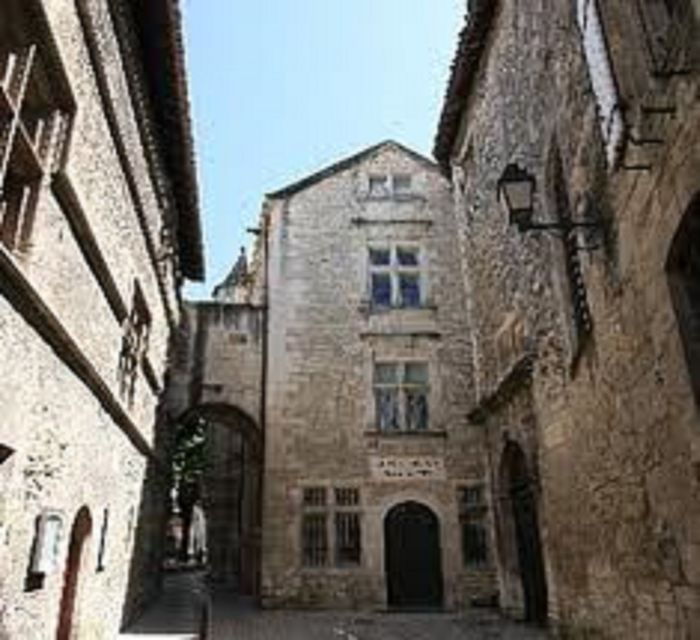 Arles, Saint-Rémy & Les Baux De Provence: Guided Tour - Tour Details