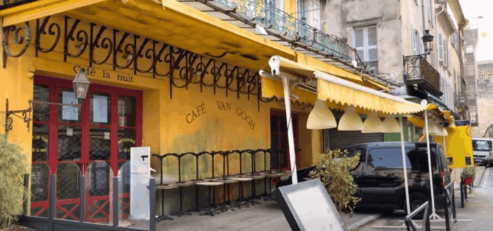 Arles Vincent Van Gogh Walking Tour With an APP - App Features: Narration, Directions, and Automatic Audio Playback