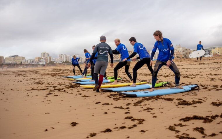 Armação de Pêra: 1:30-hour Surf Lesson for Beginners - Pricing & Value