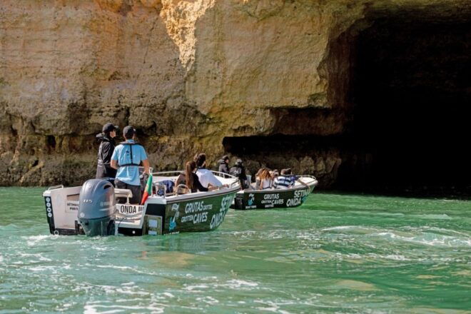 Armação De Pêra: Benagil Caves and Secret Beaches Boat Trip - Participant and Date Selection