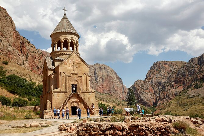 Armenia: On Tubalkains Tracks - Expert Guides