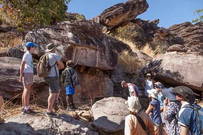 Arnhem Land Yingana Injalak Hill Full Day Tour From Darwin - Aboriginal Rock Art at Injalak Hill