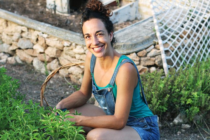 Aromatic Experience in the Medicinal Garden in Ibiza - Aromatherapy Benefits