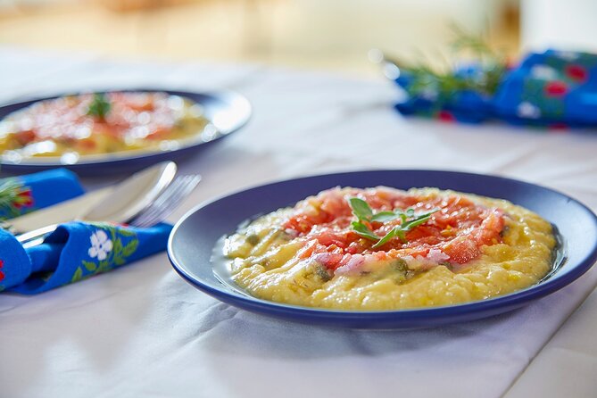 Around Greece In Five Dishes - Dish 1: Dakos - A Tasty Mediterranean Starter