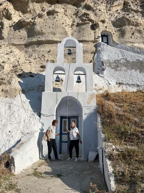 Around Santorini: Island Tour & Oia town - What Travelers Can Expect