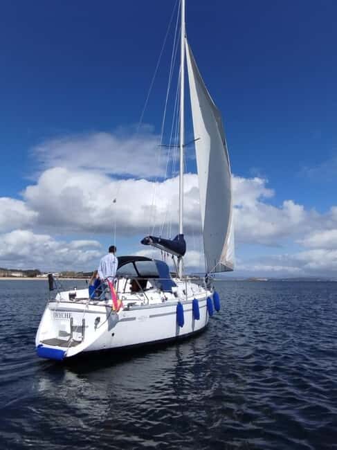Arousa Estuary: Exclusive sailing routes - Exploring the Highlights of the Arousa Estuary Tour