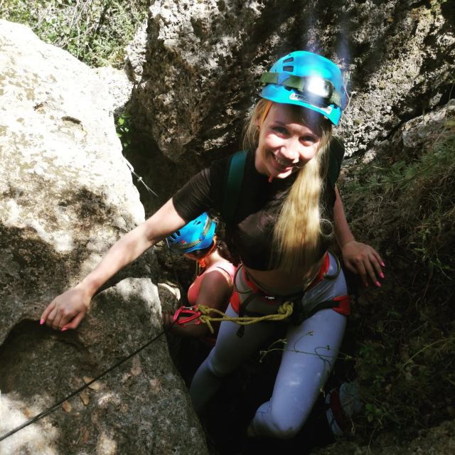 Arrábida: Guided Caving Experience + Rapel - Description