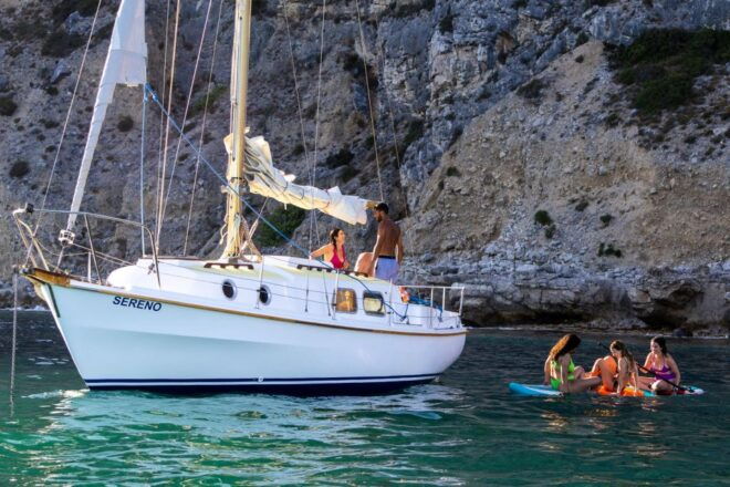 Arrábida Mountains: Sailing Tour - Authentic Experience