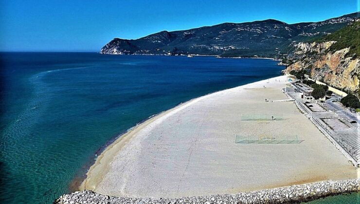 Arrabida, Sesimbra and Setubal Beaches Full Day Private Tour - Itinerary Highlights