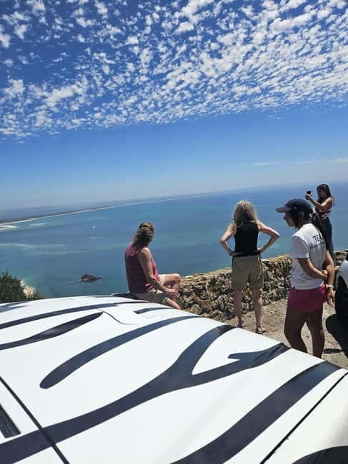 Arrábida - Sesimbra: Jeep Tour From Cabo Espichel to Lagoa - Meco Beach and Lagoa: Idyllic Landscapes