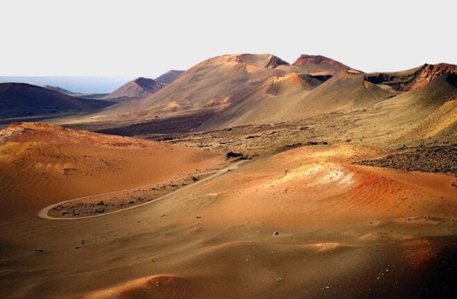 Arrecife: Timanfaya Park and Green Lagoon Shore Excursion - Review Summary