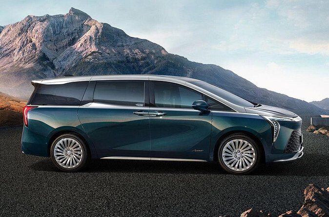 Arrival by Private MiniVan from Pudong Airport PVG to Shanghai - Pricing and Value