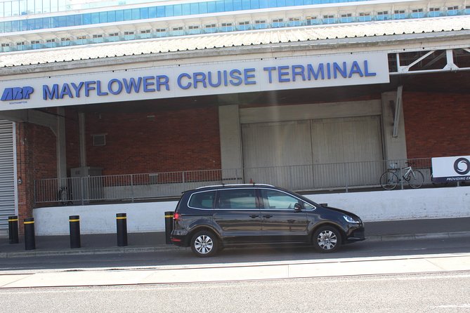 Arrival or Departure Private Transfer: Gatwick Airport to Southampton Cruise Port - Common Questions