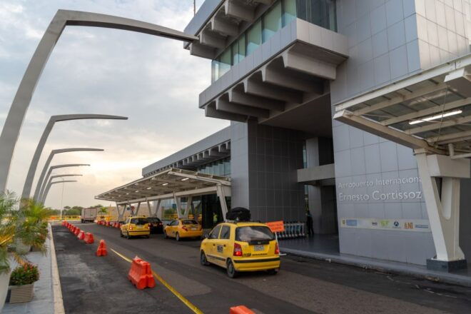 Arrival or Departure Transfer: Ernesto Cortissoz Airport - Vehicle Options