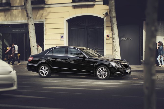 Arrival Private Transfer Bristol Airport BRS to Bristol by Business Car - Pricing and Terms