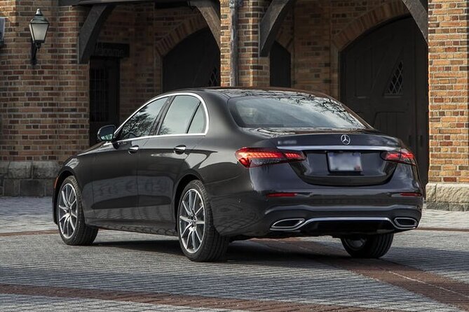 Arrival Private Transfer Bromma Airport BMA to Stockholm City by Business Car - Questions and Support