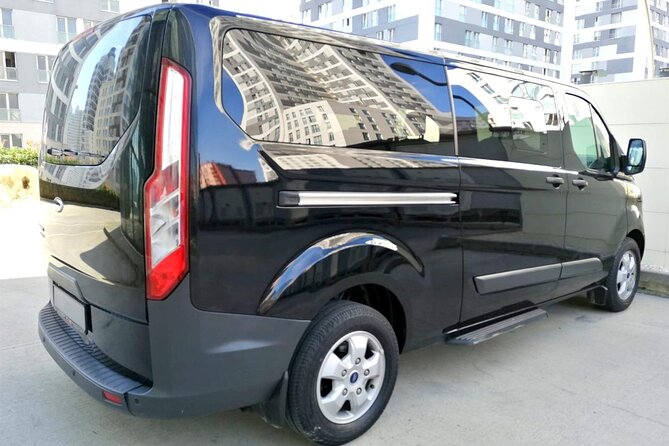 Arrival Private Transfer Dusseldorf Airport DUS to Dusseldorf City by Minivan - Questions and Support