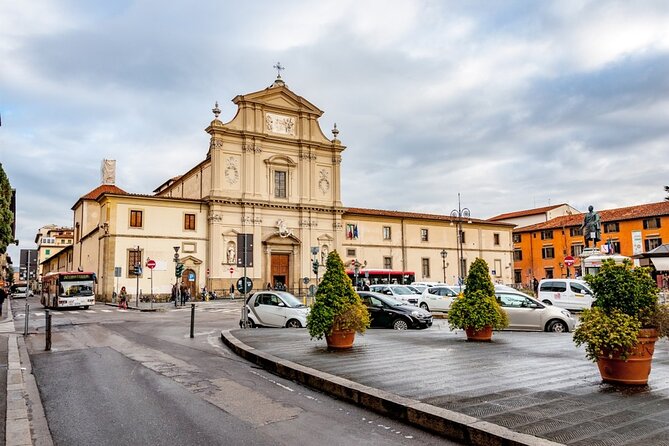 Arrival Private Transfer: Florence Airport FLR to Florence in Business Car - Operational Details