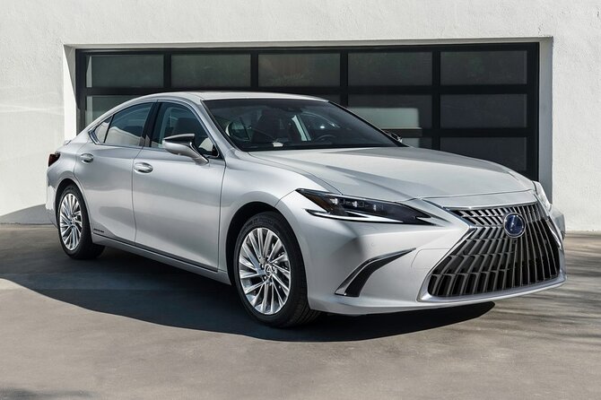 Arrival Private Transfer From Dubai Airport DXB to Dubai City by Business Lexus - Additional Information for Travelers