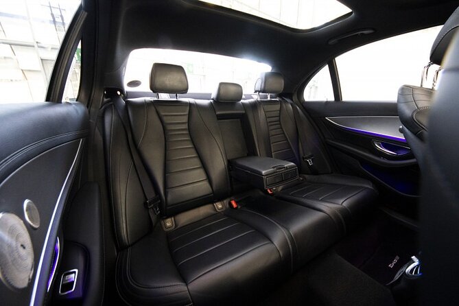 Arrival Private Transfer From Malaga Airport AGP to Malaga City by Business Car - Luggage Allowance and Duration of Transfer