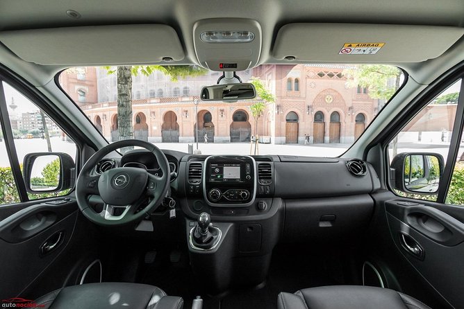 Arrival Private Transfer From Riga Airport RIX to Riga City by Minivan - Reviews