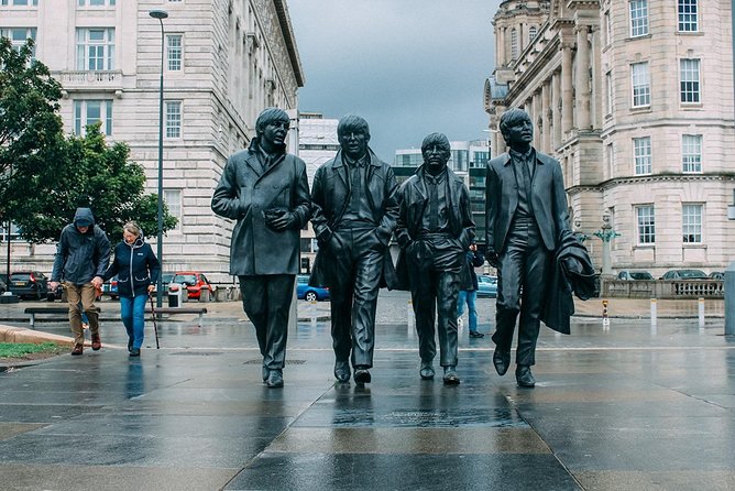 Arrival Private Transfer: Manchester Airport MAN to Liverpool in Luxury Van - Common Questions