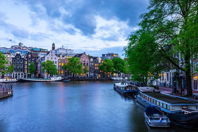 Arrival Private Transfer: Schiphol Airport AMS to Amsterdam in Luxury Car - Common Questions