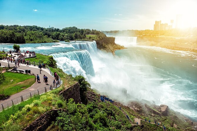 Arrival Private Transfer: Toronto Airport YYZ to Niagara Falls in Luxury Van - Accessibility and Group Size