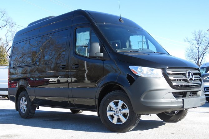 Arrival Private Transfer: Toronto YYZ Airport to Toronto City by SUV or Minibus - Overview of Transfer