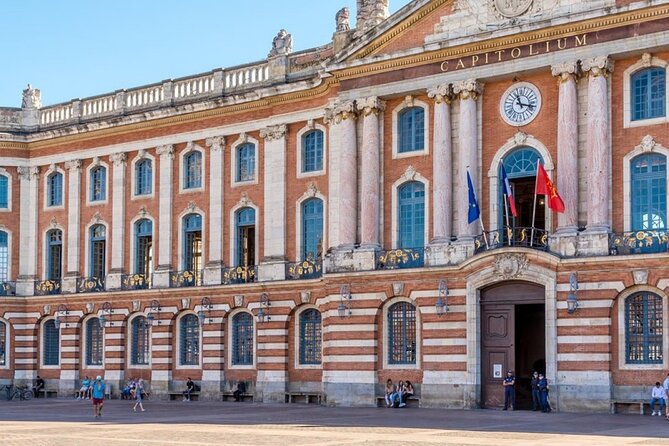 Arrival Private Transfer: Toulouse Airport TLS to Toulouse in Business Car - Infant Seats and Participation