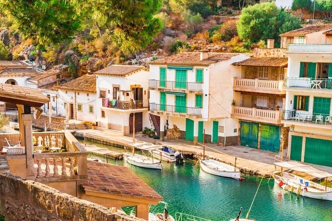 Arrival Private Transfers : Mallorca Airport PMI to Palma in Luxury Van - Confirmation and Booking Information