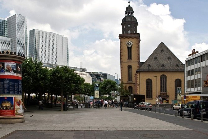 Arrival Transfer: Frankfurt Airport FRA to Frankfurt in Car - Pickup Details