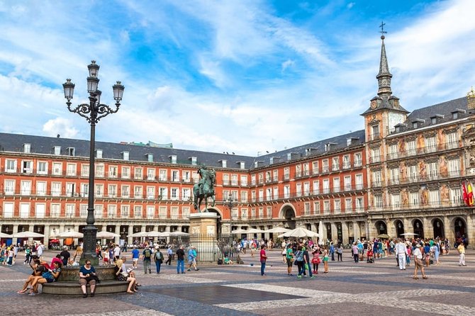 Arrival Transfer From MADrid Airport MAD to MADrid in Private Car - Airport Pickup Options