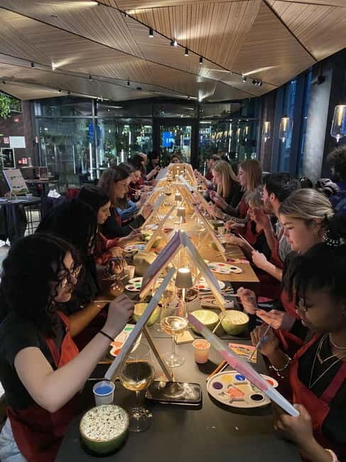 Art and Wine Lab painting experience in Venice and Milano - Who Will Love This Experience?